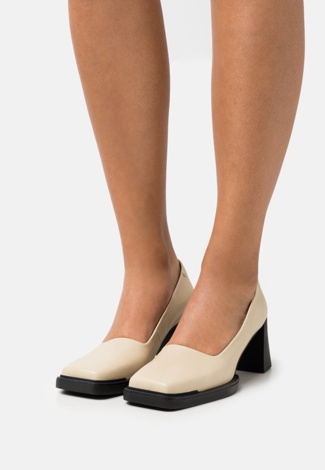 Black Gabor Leather - Classic Heels