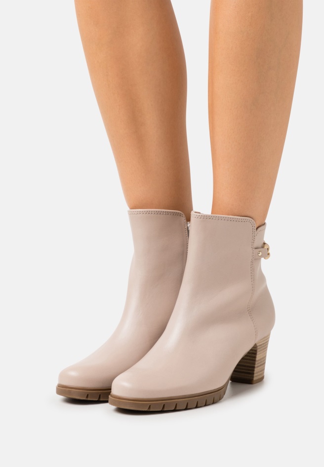 Chino Gabor Classic Ankle Boots