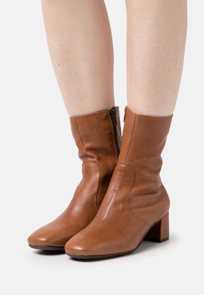Chino Gabor Classic Ankle Boots