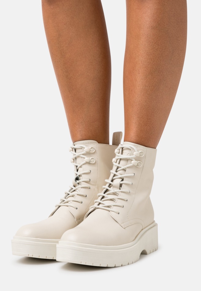 Dark Nude/Beige Gabor Lace-Up Ankle Boots