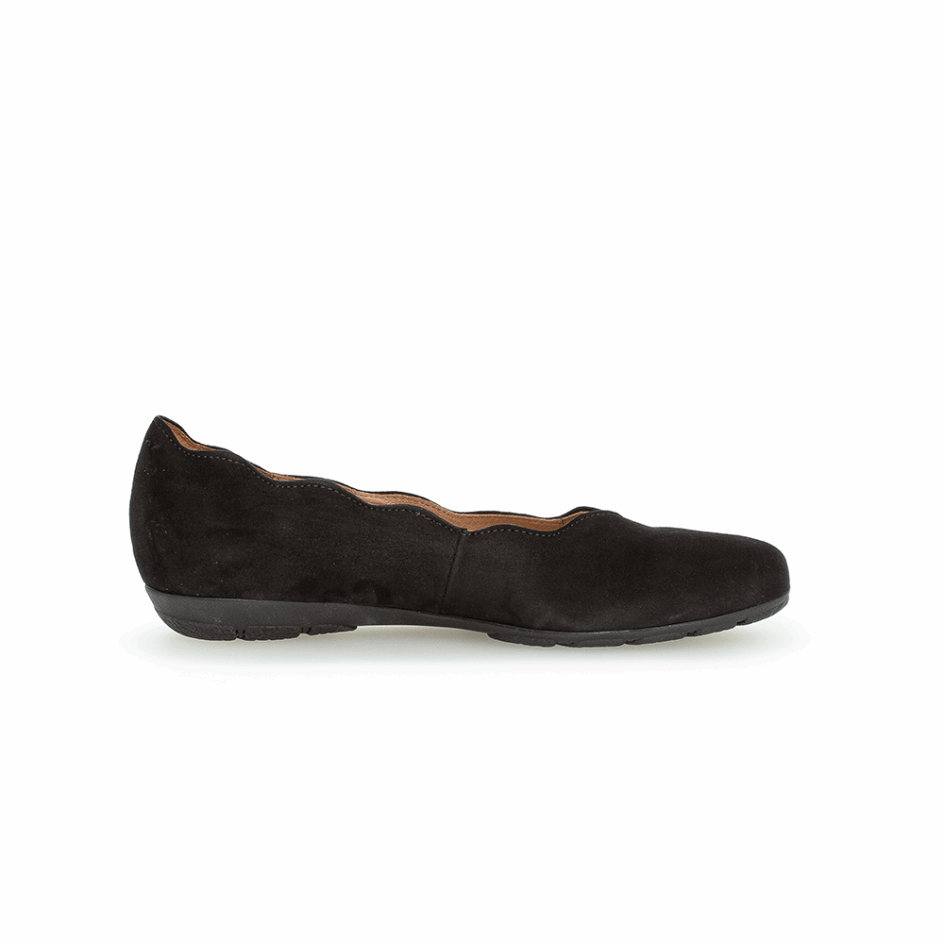 Gabor Black Scalloped Balletflat