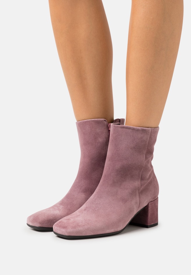 Gabor Salbei Classic Ankle Boots