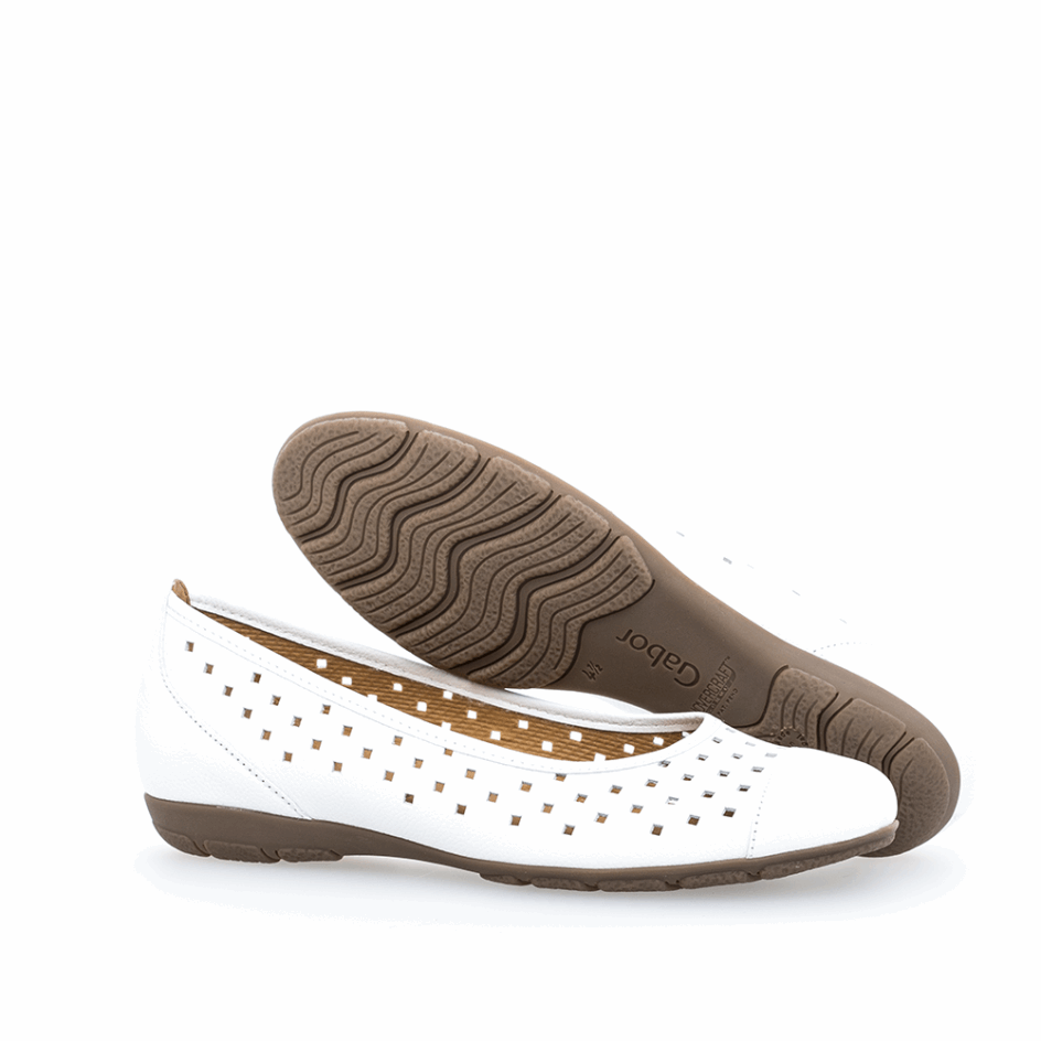 Gabor White Perf Balletflat