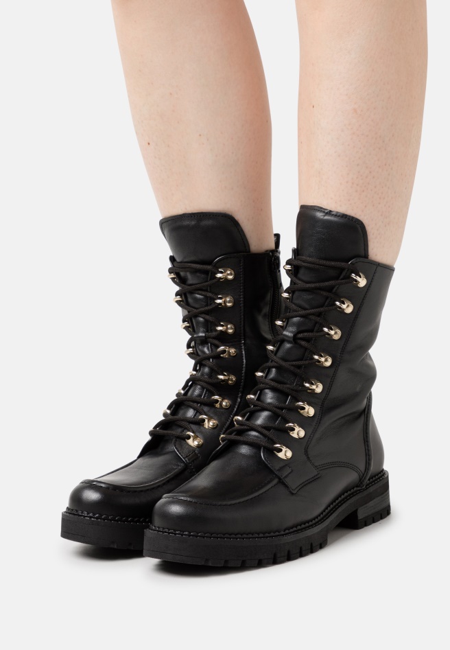 Lace-Up Ankle Boots Gabor Black