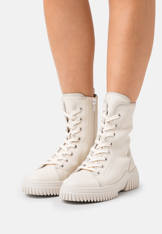 Lace-Up Boots Panna Gabor