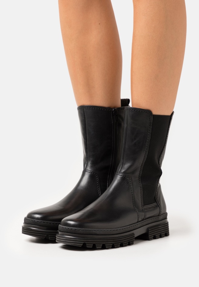 Platform Boots Black/White Gabor