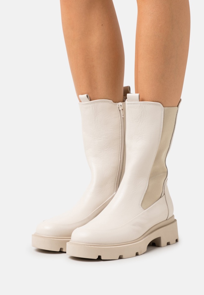 Platform Boots Gabor White/Black