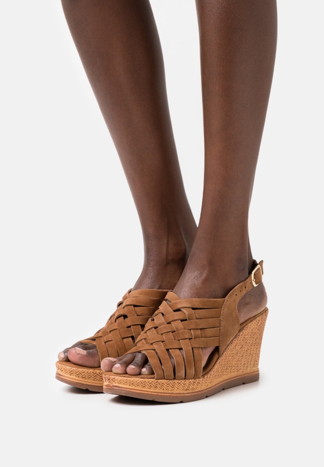 Rabbit/Silk/Peanut Gabor Platform Sandals