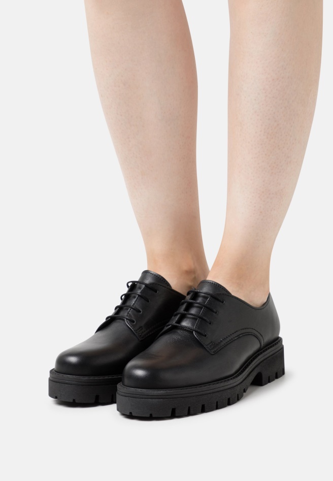 Trainers Black Gabor