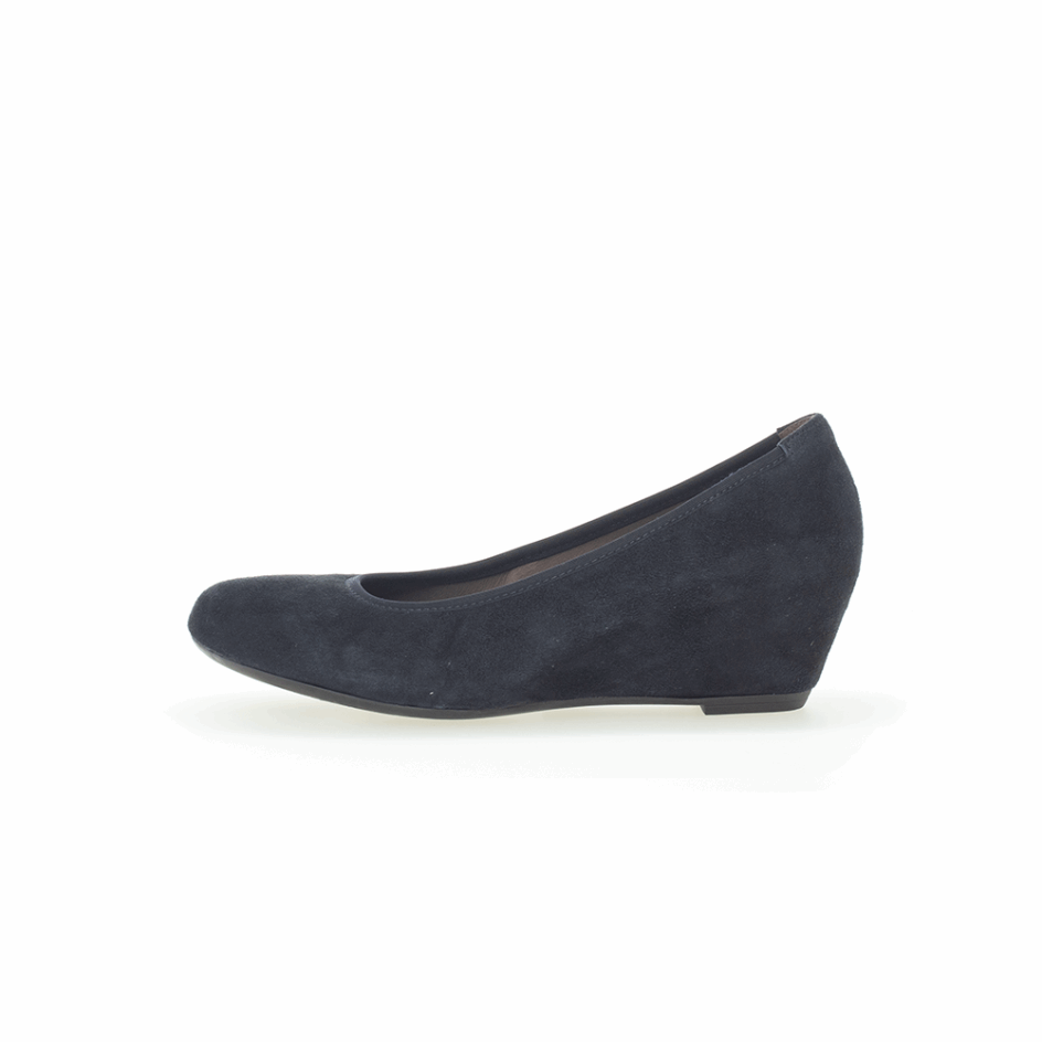 Wedge Pump Gabor Black